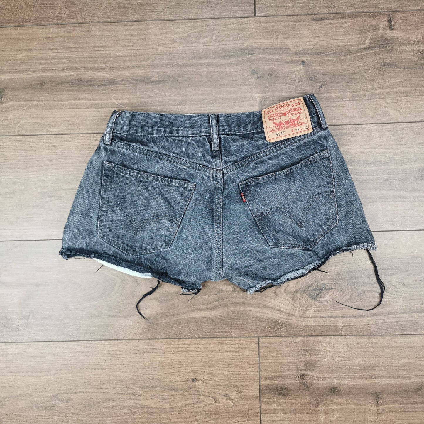 Vintage Levi's 514 Cutoff Black Denim Jean Shorts Jorts W32