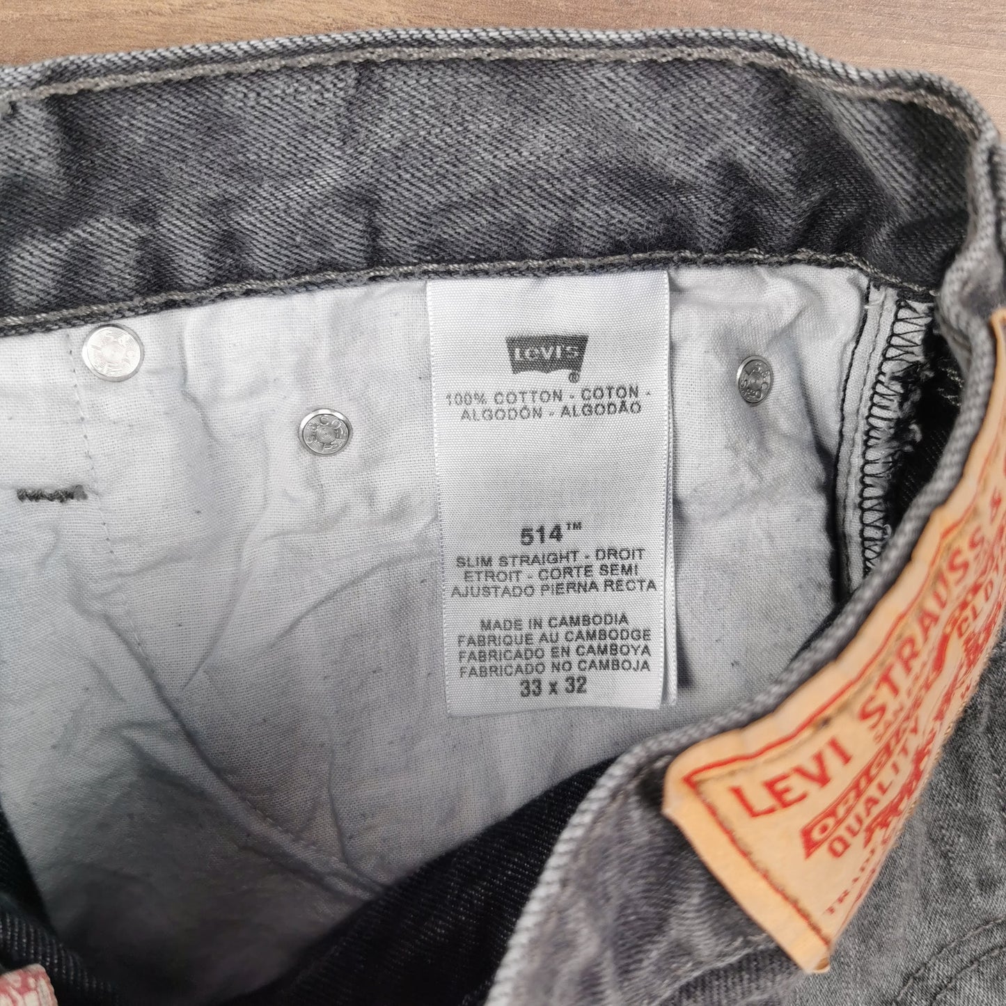 Vintage Levi's 514 Cutoff Black Denim Jean Shorts Jorts W32