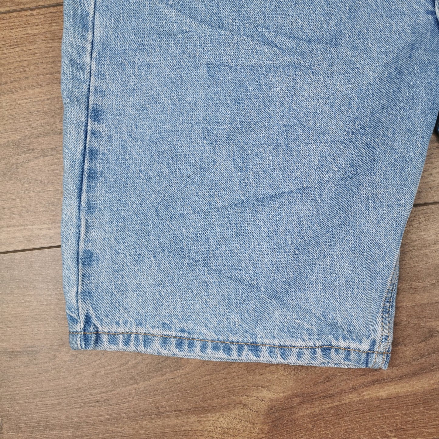 New Levi's 405 Standard Light Blue Denim Jean Shorts Jorts W36