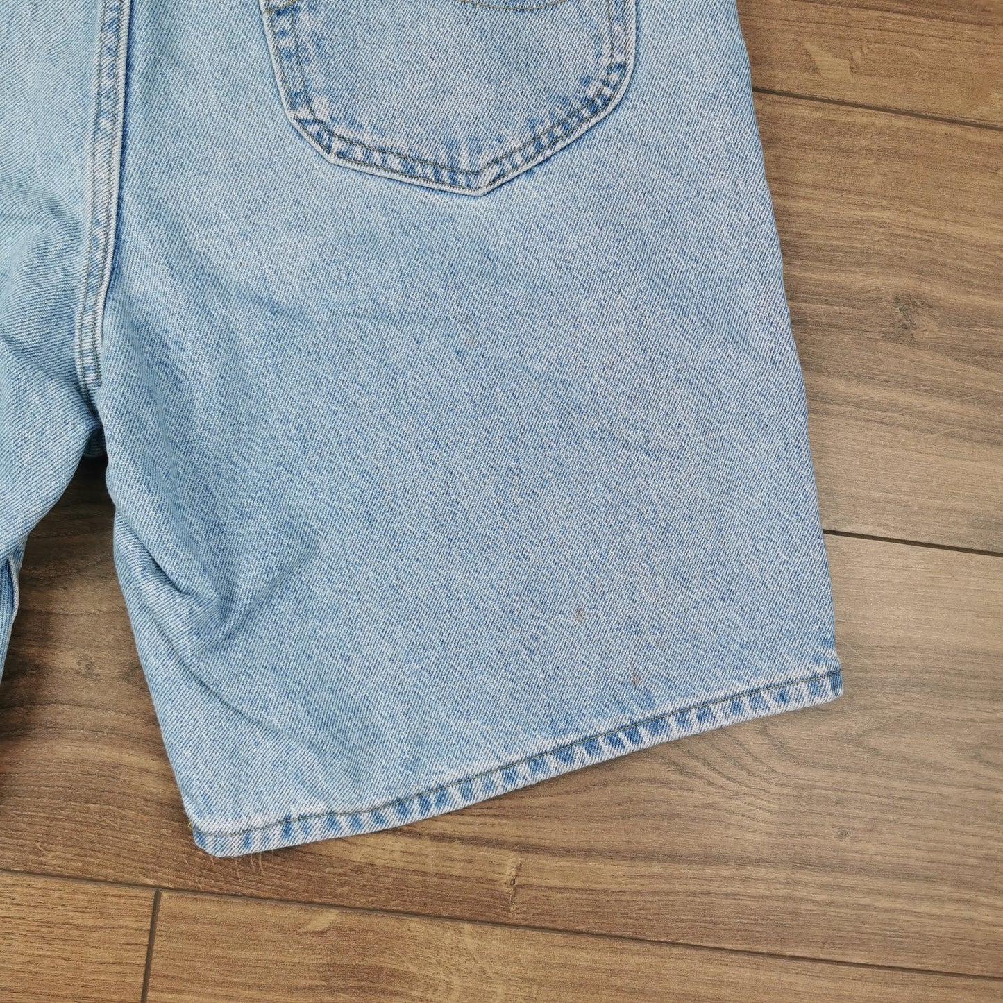 Vintage Lee Light Wash Blue Denim Shorts Jorts W34
