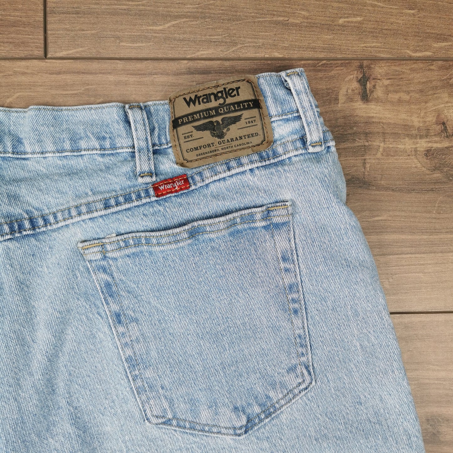 Vintage Wrangler Light Wash Blue Denim Cut-off Shorts Jorts W38