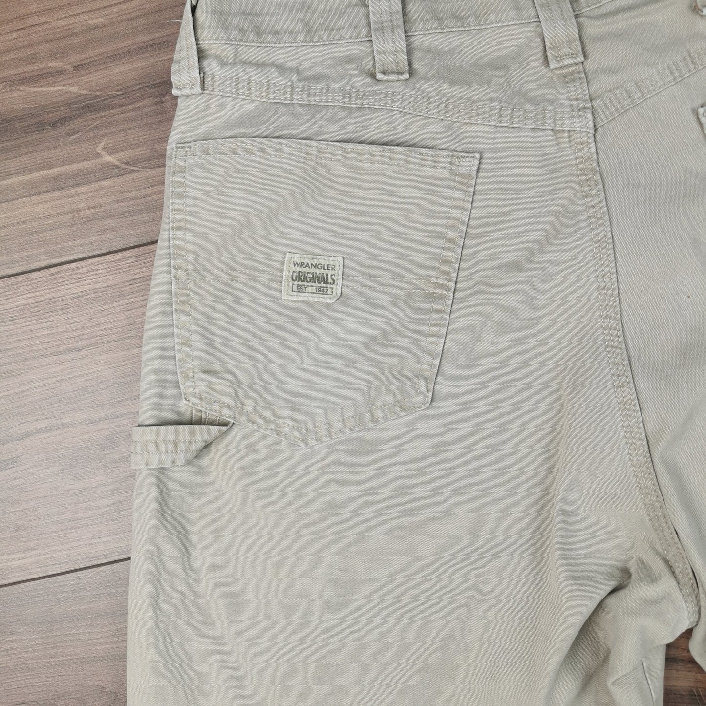 Vintage Wrangler Beige Denim Baggy Relaxed Jean Shorts Jorts Carpenter Cargo W38