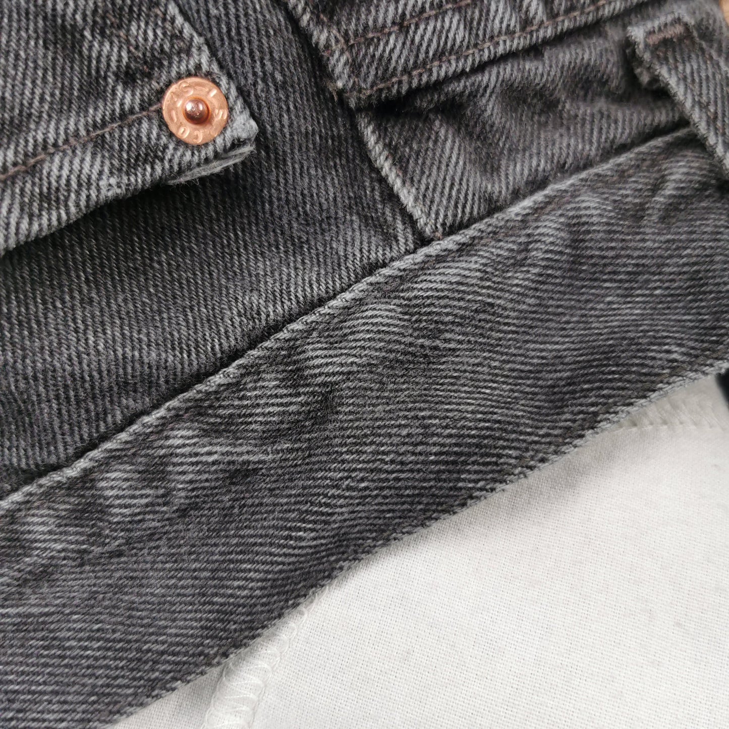 Vintage 90's Levi's 550 Black Denim Shorts Jorts Baggy Relaxed Fit W34