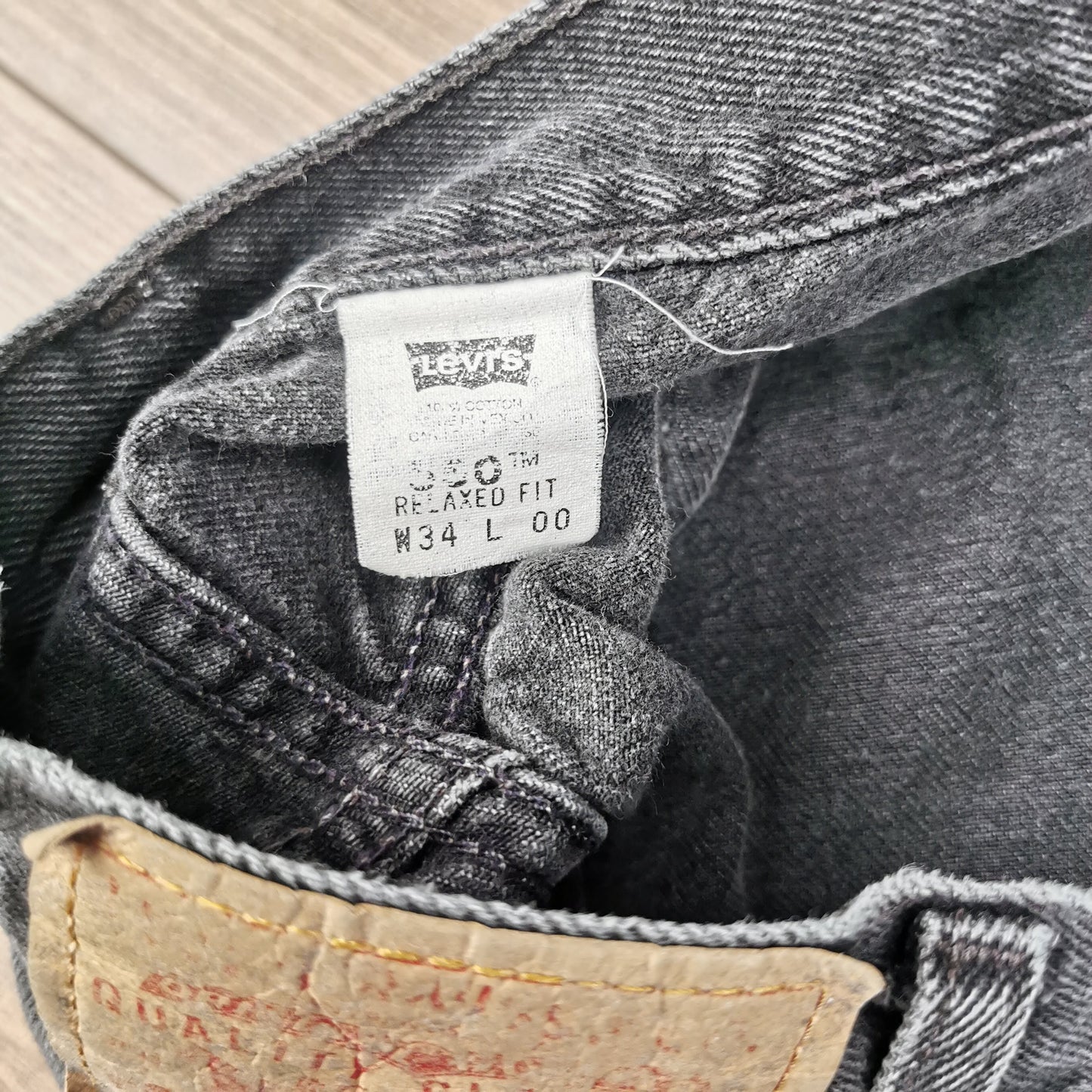 Vintage 90's Levi's 550 Black Denim Shorts Jorts Baggy Relaxed Fit W34