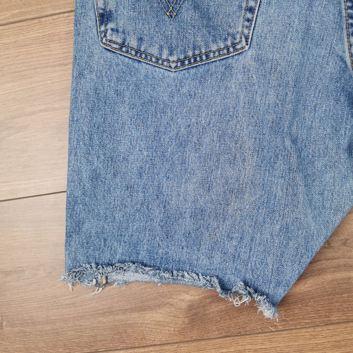 Vintage Levi's 550 Blue Denim Cut-off Shorts Jorts Baggy Relaxed Fit W38