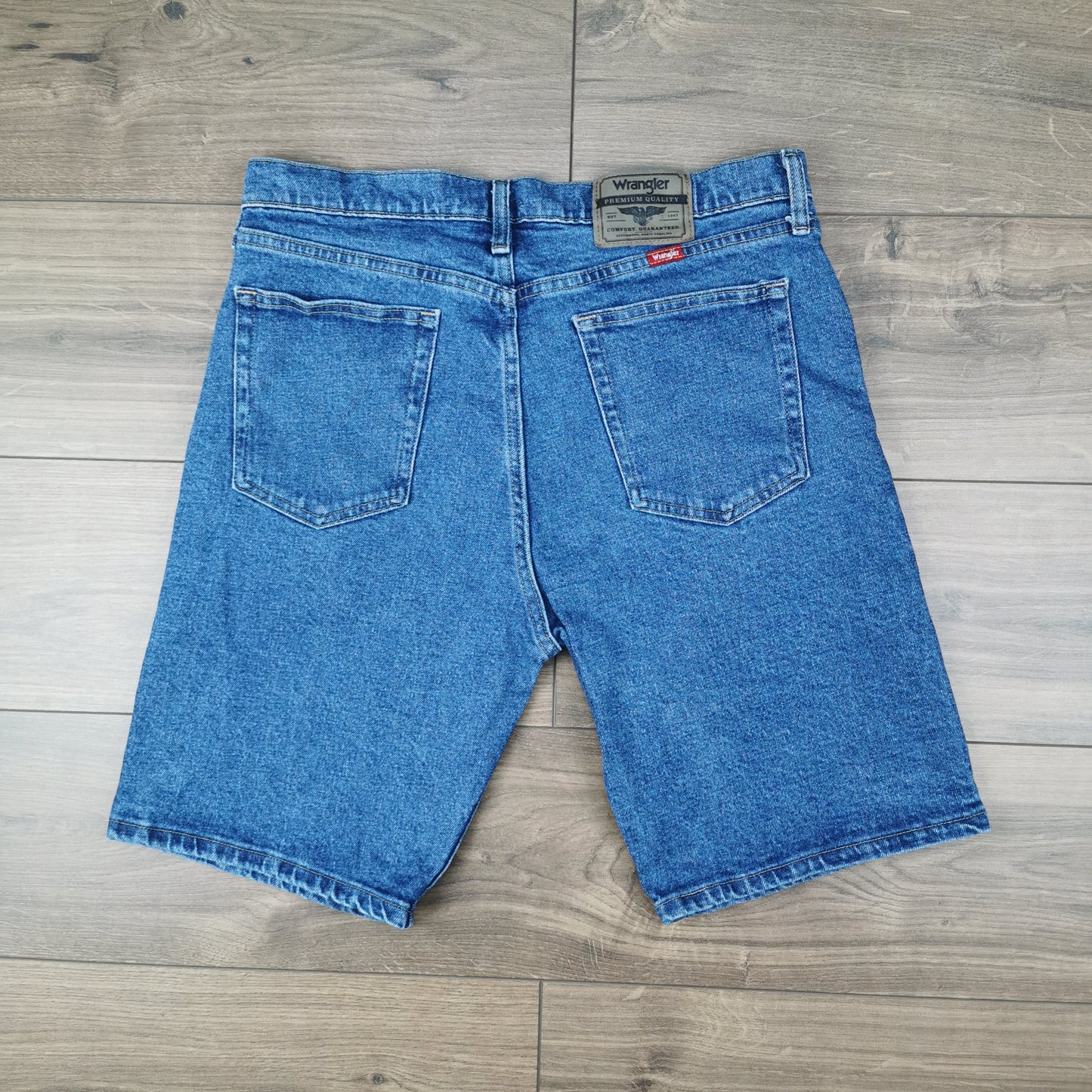 Vintage Wrangler Blue Denim Shorts Jorts Medium Dark Wash W32