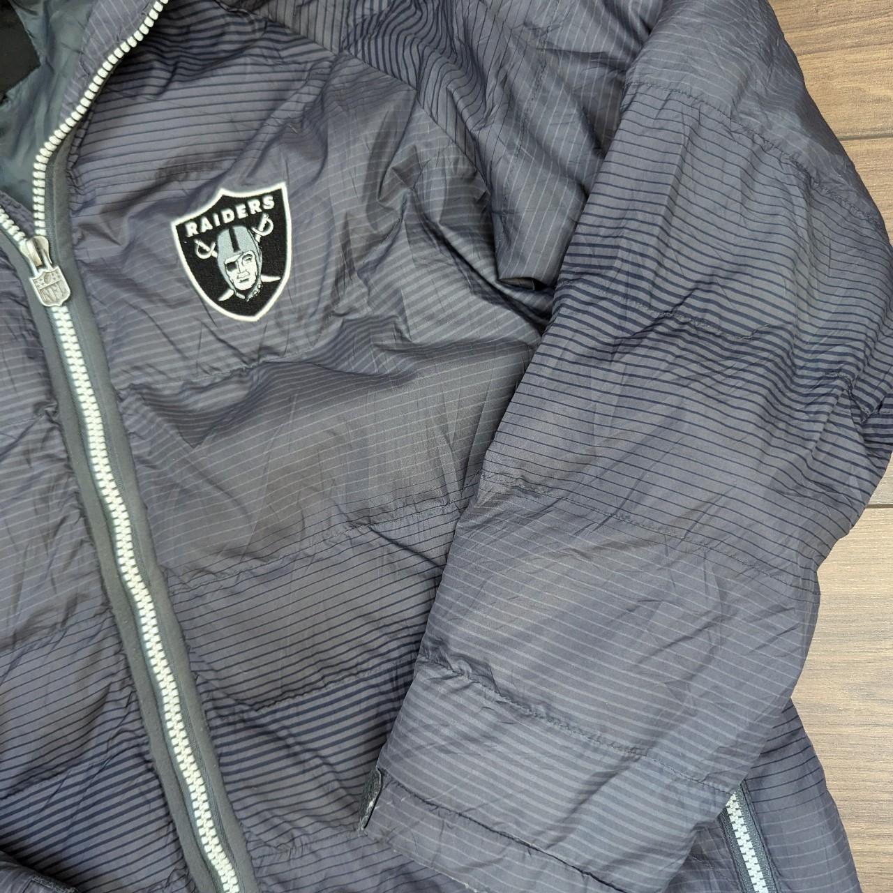 Grey NFL Las Vegas Raiders Pro Line Puffer Jacket Coat Men's L
