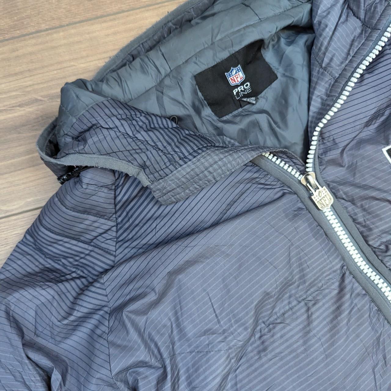 Grey NFL Las Vegas Raiders Pro Line Puffer Jacket Coat Men's L