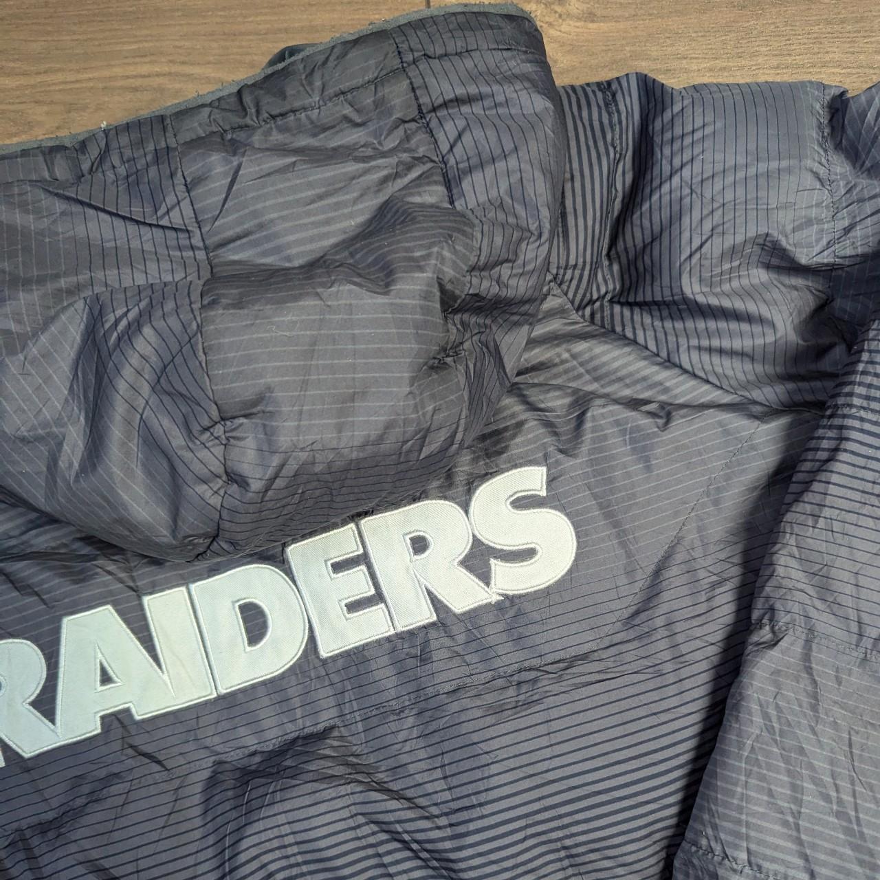 Grey NFL Las Vegas Raiders Pro Line Puffer Jacket Coat Men's L
