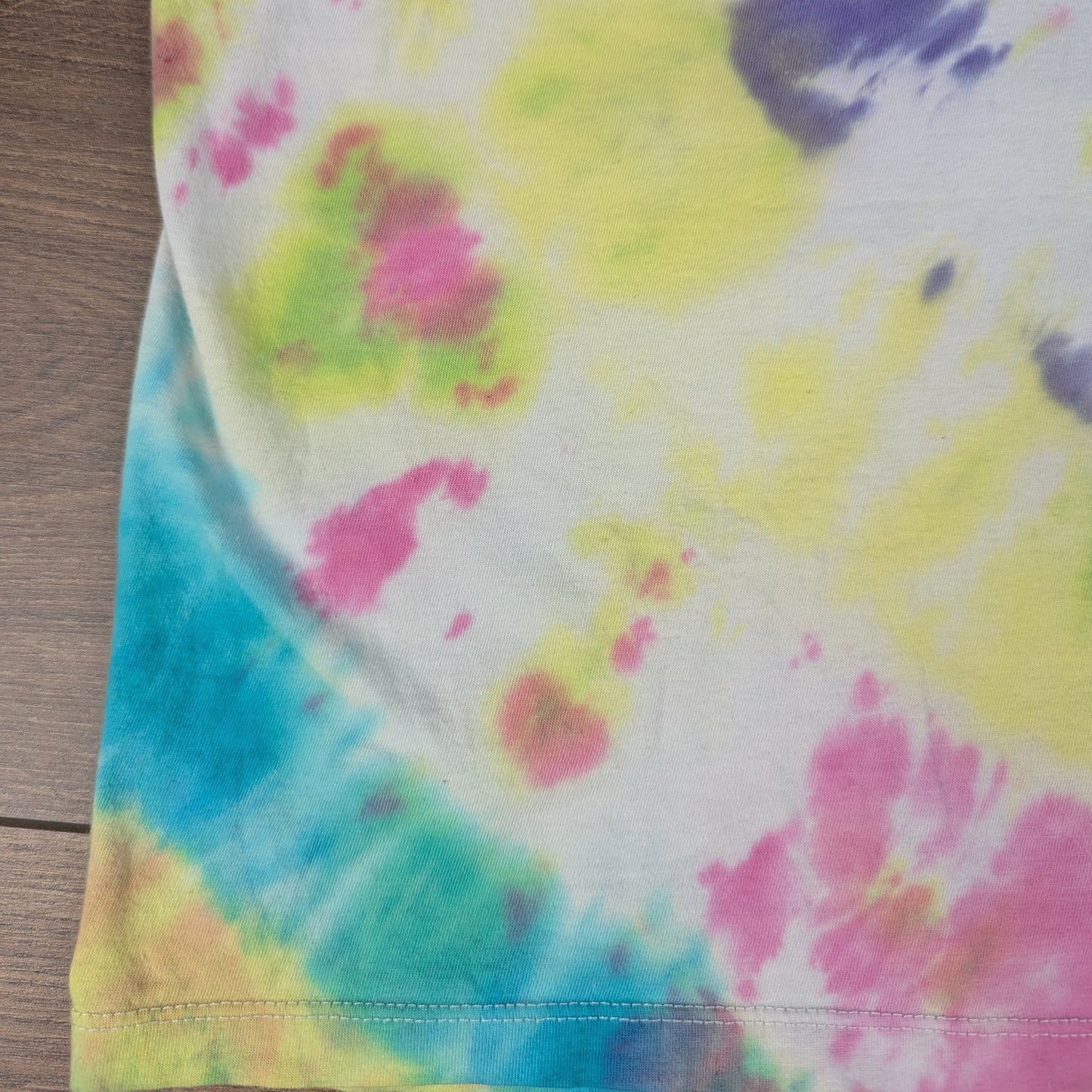 Vintage Calvin Klein Multicoloured V-Neck Tie Dye T-shirt Men's L