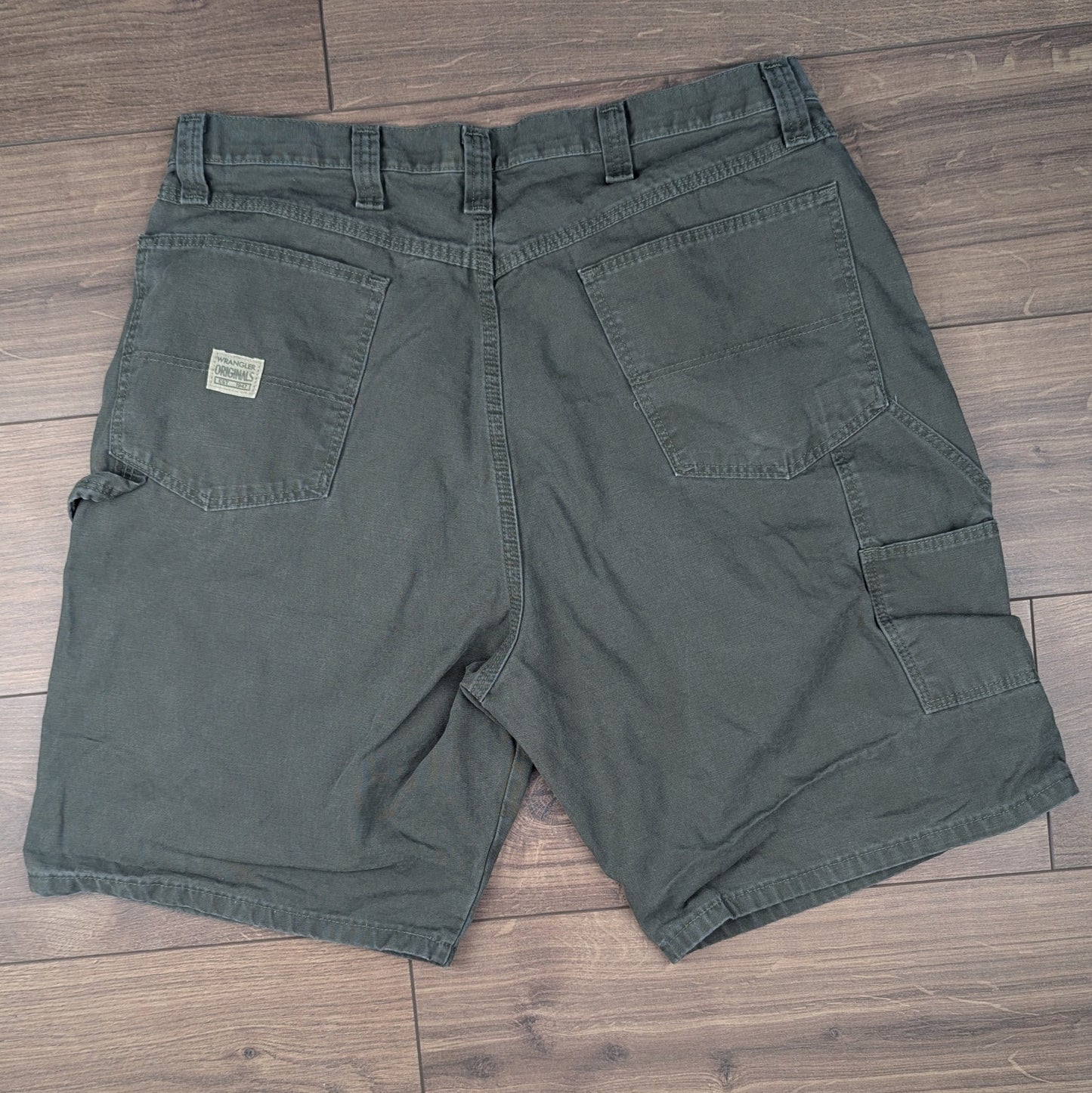 Grey Wrangler Workwear Carpenter Cargo Utility Shorts Jorts W38