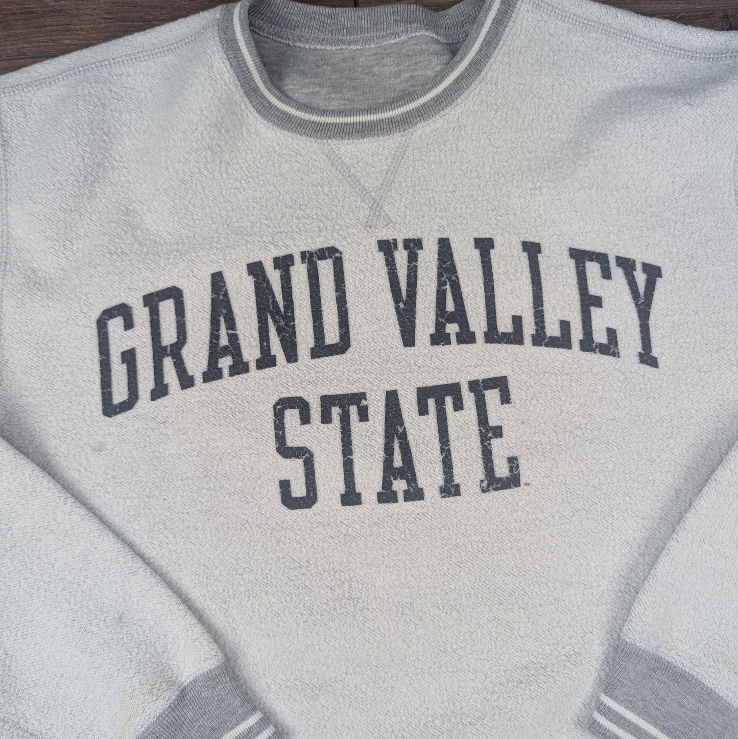 Grey Vintage Reversible Grand Valley State University Lakers Sweatshirt Size M