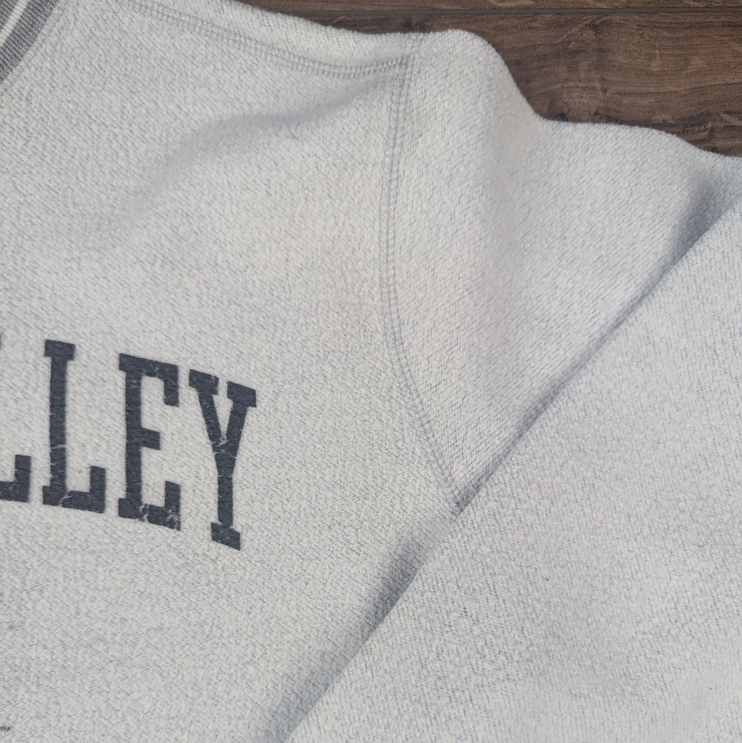 Grey Vintage Reversible Grand Valley State University Lakers Sweatshirt Size M