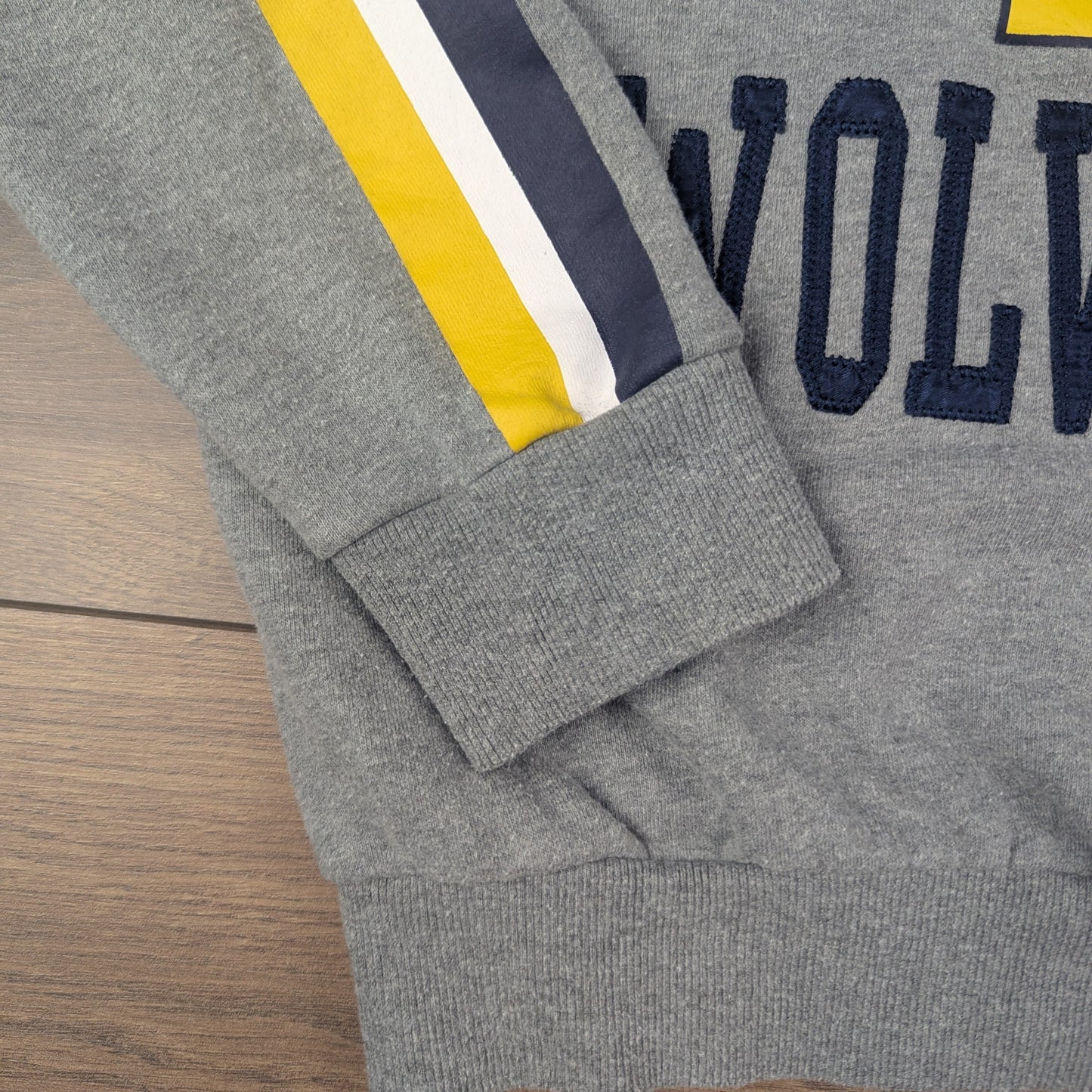 Grey Vintage Michigan Wolverines Women's Graphic Sweatshirt Size M