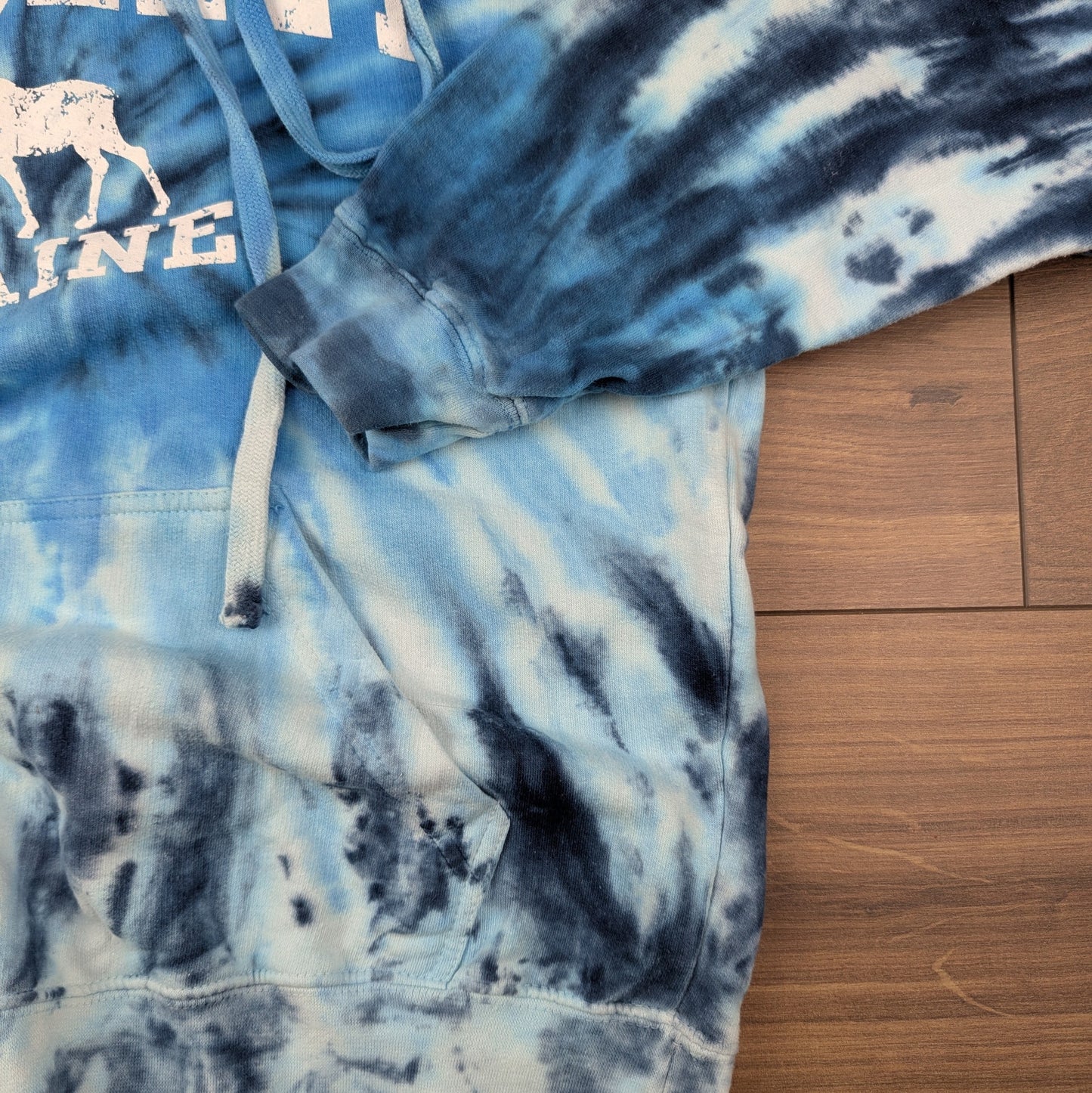 Isaac's Designs Vintage Tie-Dye Blue Graphic Hoodie Size M