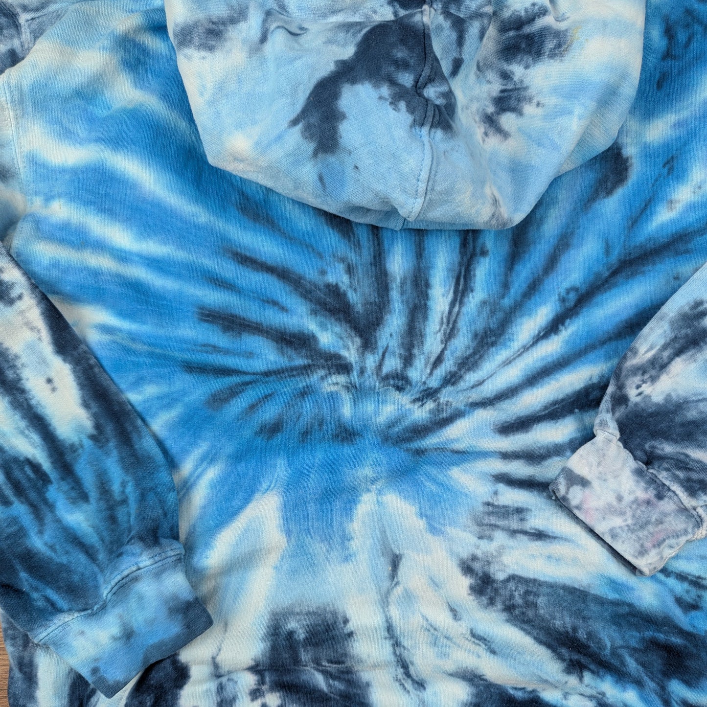 Isaac's Designs Vintage Tie-Dye Blue Graphic Hoodie Size M