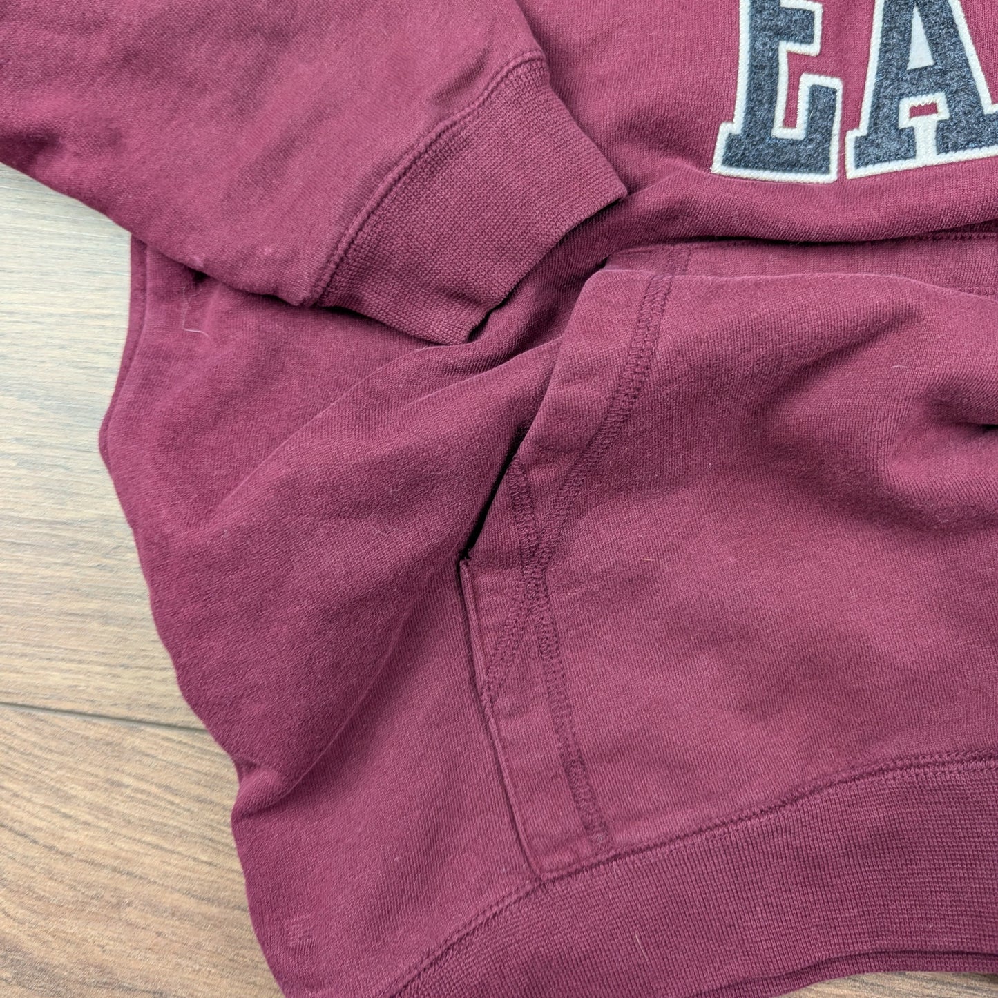 Ouray Vintage Burgundy La Crosse Eagles NCAA Graphic Hoodie Size L