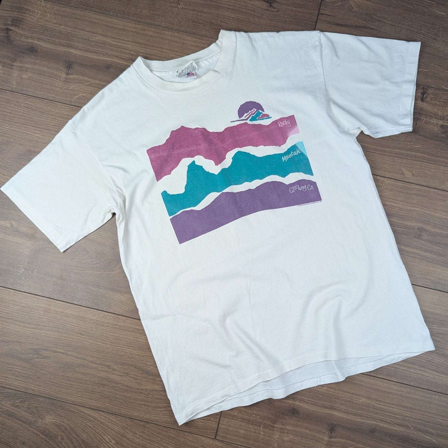 White Vintage 90's Single Stitch Rocky Mountain Clothing Co Made in USA Size M