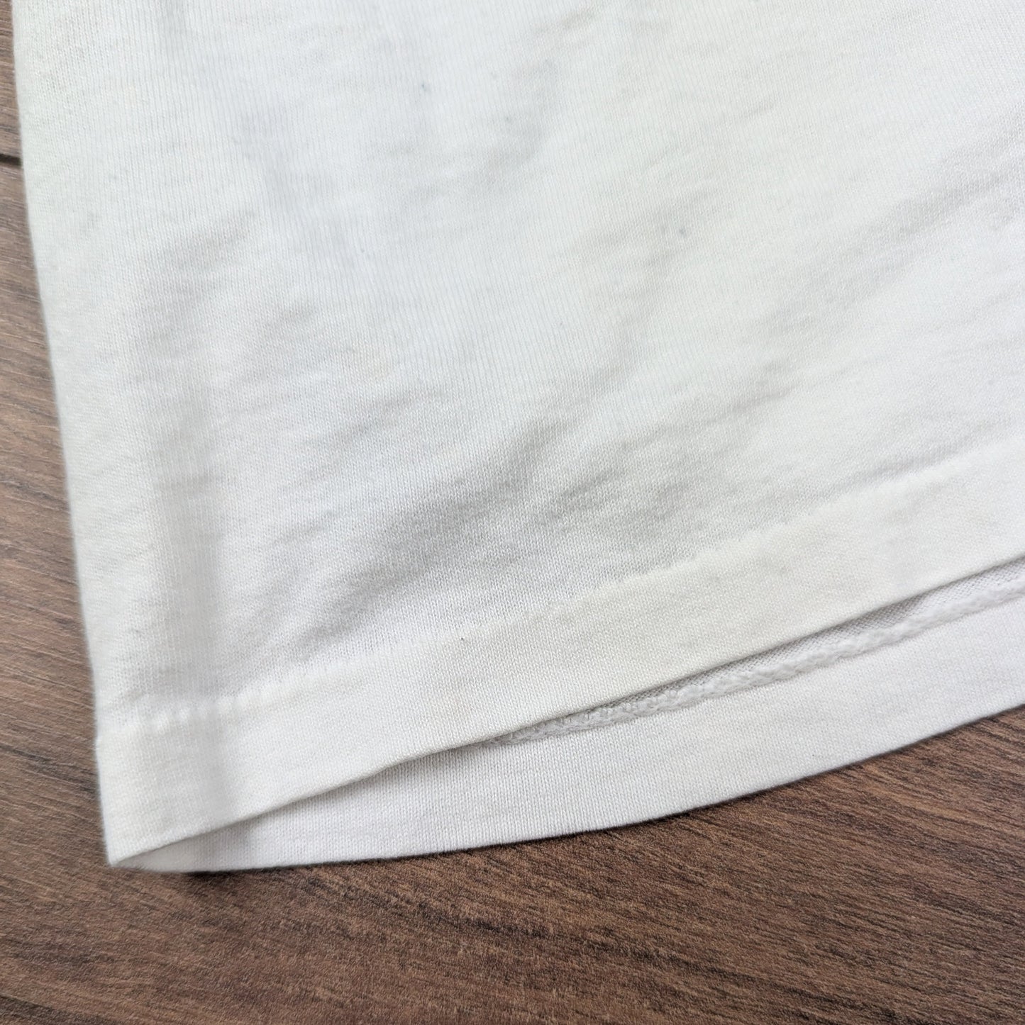 White Vintage 90'S Oneita Summer Sand Blast Volleyball Graphic T-Shirt Size XL