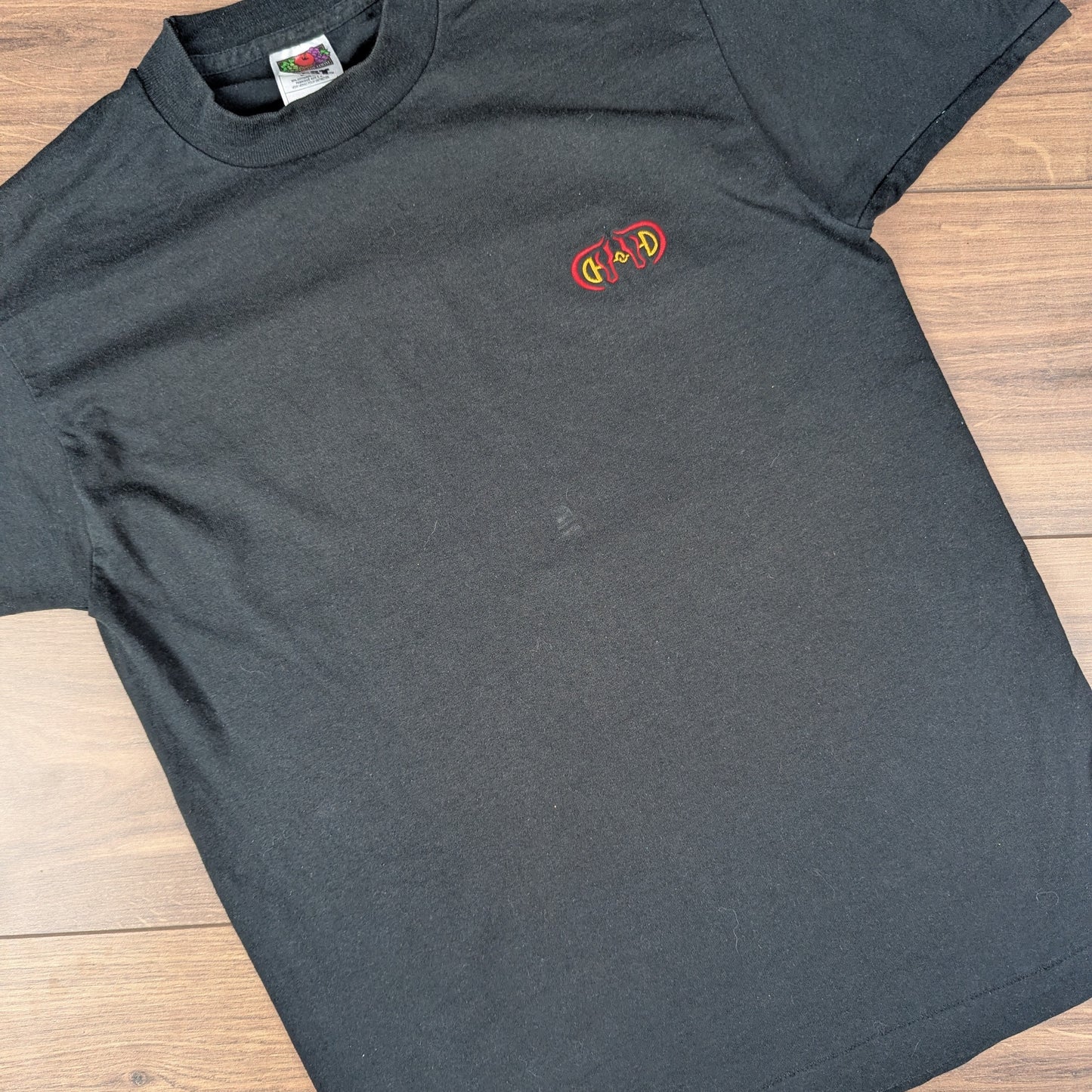 Vintage 90s Single Stitch Black Embroidered Fruit of the Loom T-shirt Size M