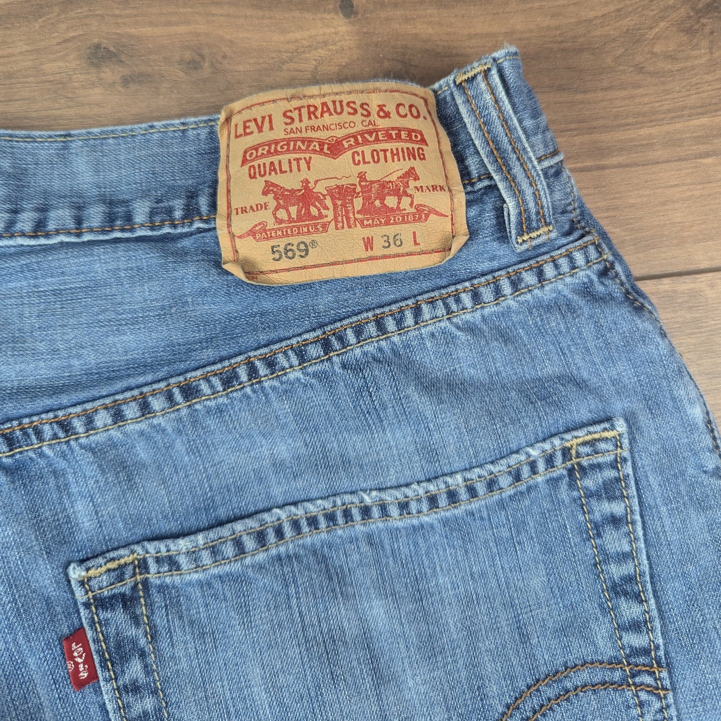 Blue Vintage Levi's 569 Loose Straight Denim Jorts Jean Shorts W36