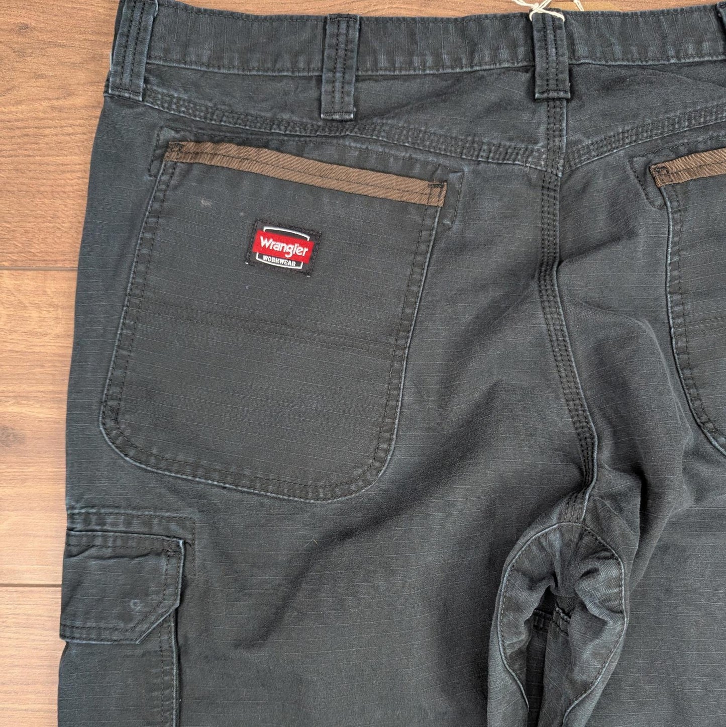 Black Vintage Wrangler Workwear Trousers Carpenter Cargo Straight Leg W40 L30