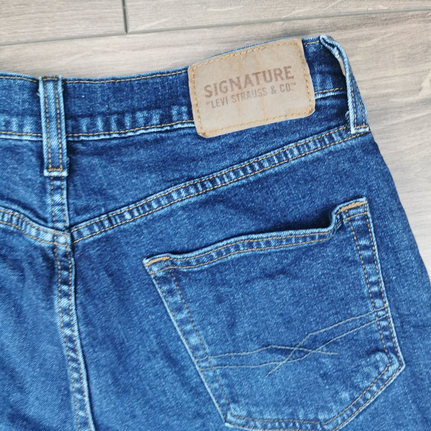 Vintage Signature By Levi's Strauss Blue Denim Jean Shorts Jorts W28