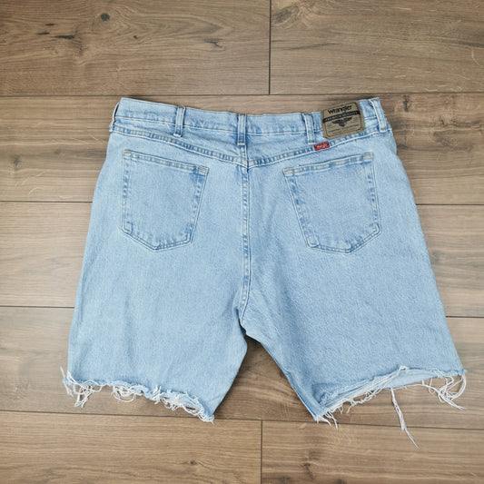 Vintage Wrangler Light Wash Blue Denim Cut-off Shorts Jorts W38