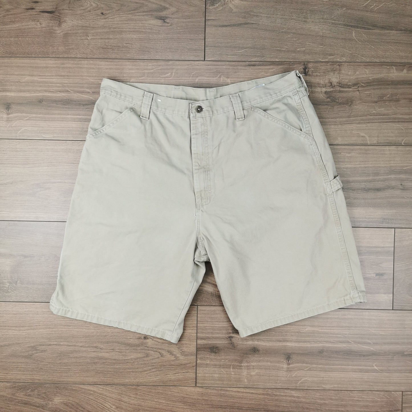 Vintage Wrangler Beige Denim Baggy Relaxed Jean Shorts Jorts Carpenter Cargo W38