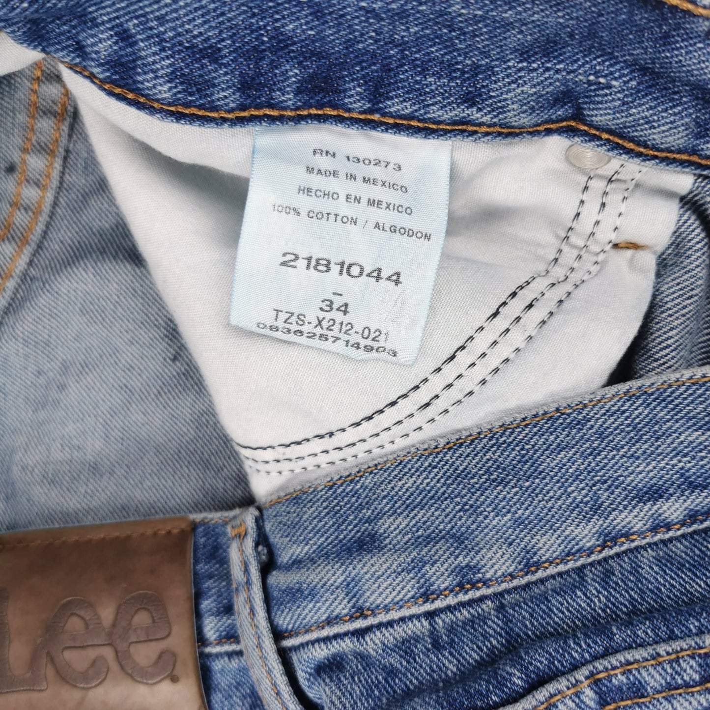 Vintage Lee Blue Medium Wash Denim Shorts Jorts W34