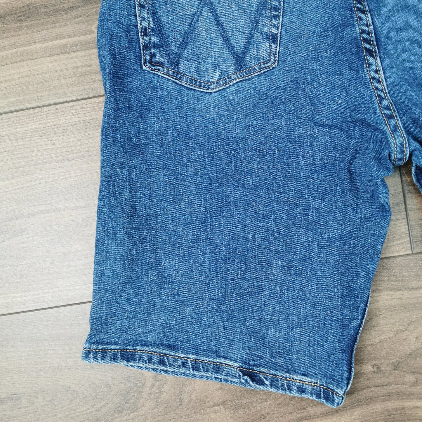 Vintage Wrangler Blue Denim Shorts Jorts Medium Wash W32