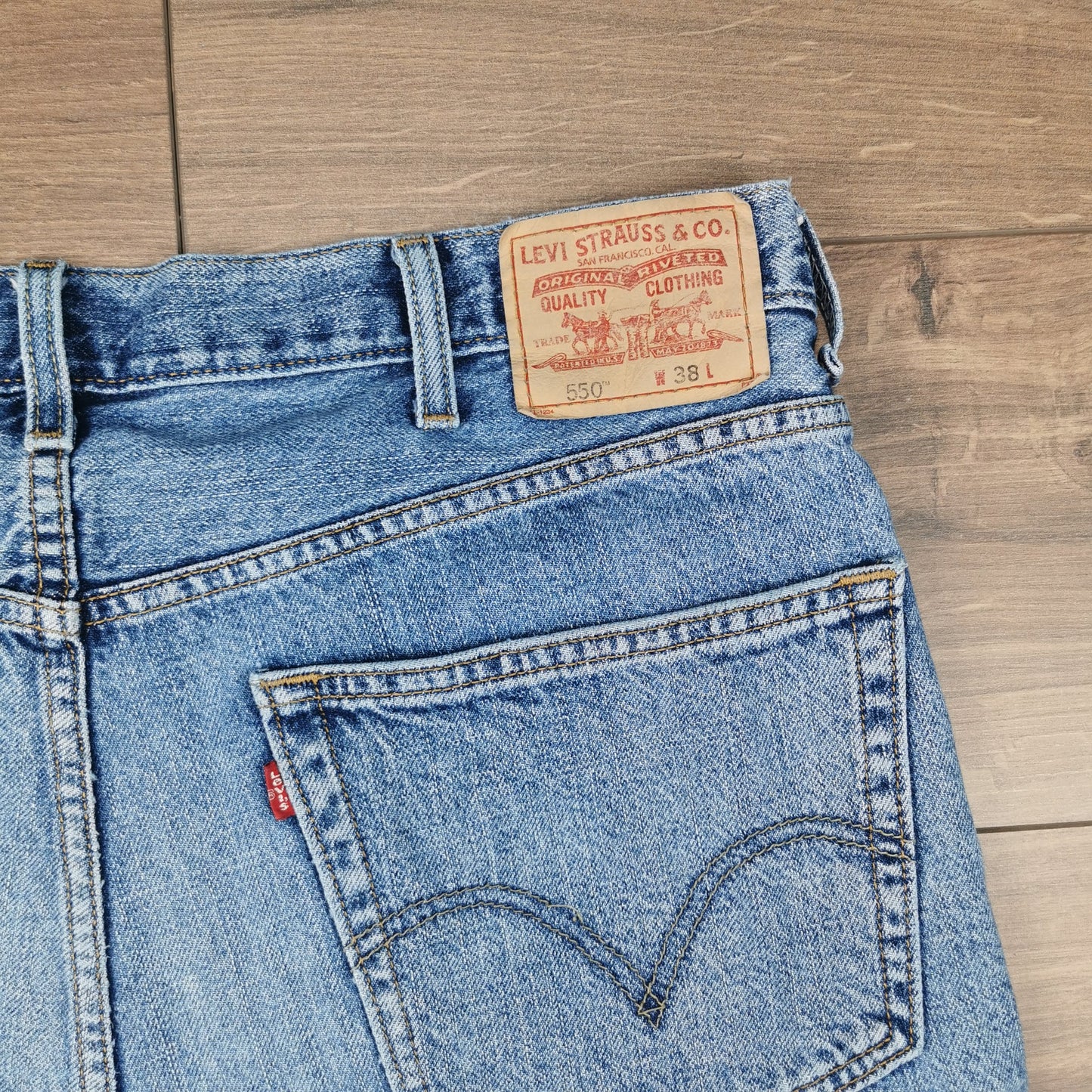 Vintage Levi's 550 Blue Denim Shorts Jorts Baggy Relaxed Fit W38