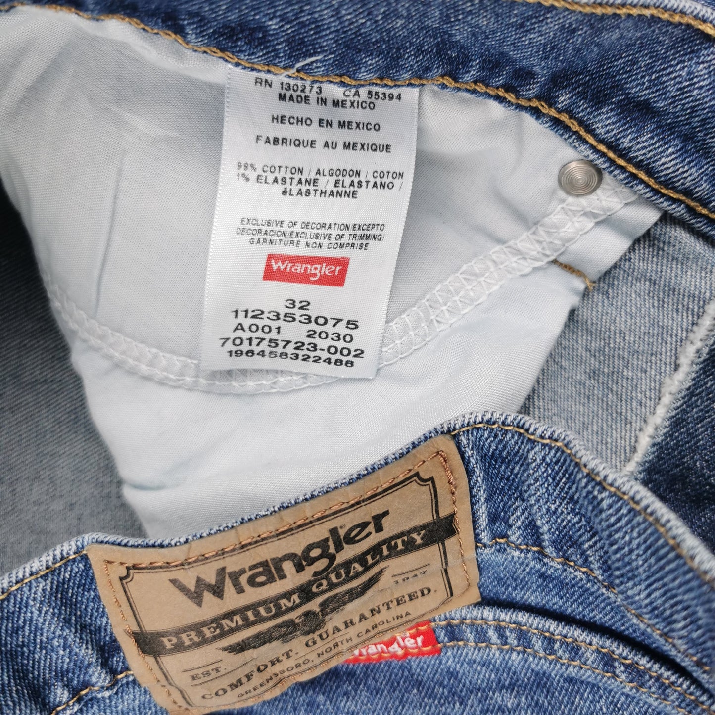 Vintage Wrangler Blue Denim Shorts Jorts Medium Dark Wash W32