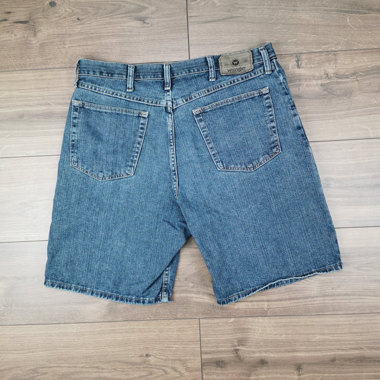 Vintage Wrangler Blue Denim Shorts Jorts Baggy Relaxed Fit Dark Wash W34