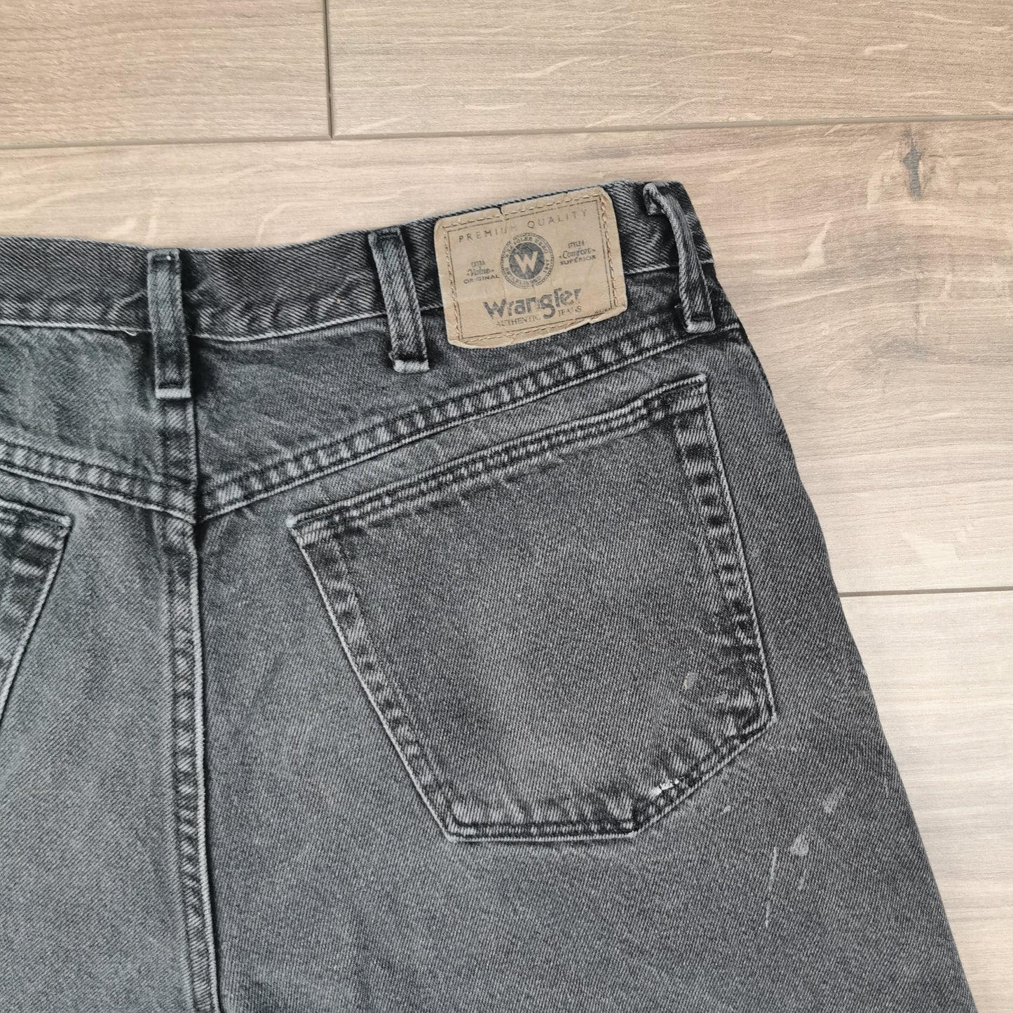 Vintage Wrangler Black Denim Shorts Jorts Baggy Relaxed Fit Dark Wash W34