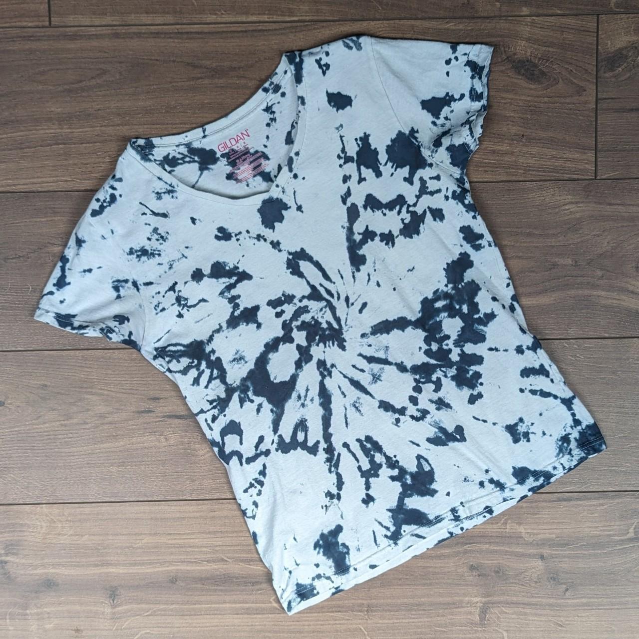 Vintage Grey/White V-neck Tie Dye T-shirt Women's M