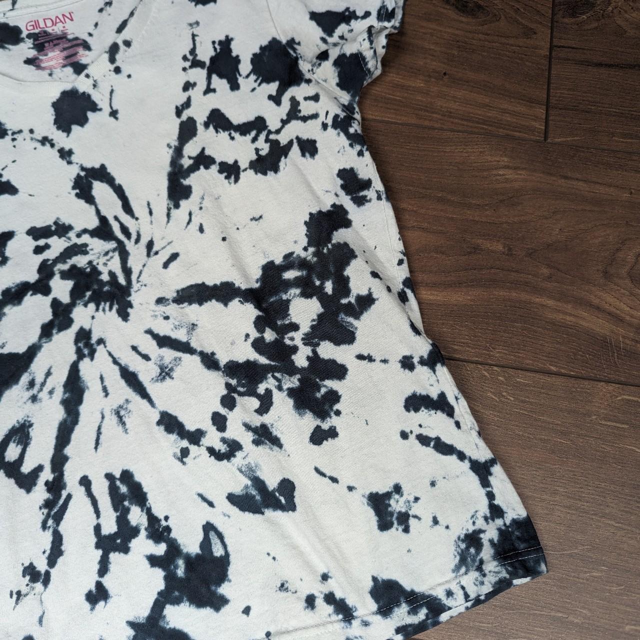 Vintage Grey/White V-neck Tie Dye T-shirt Women's M