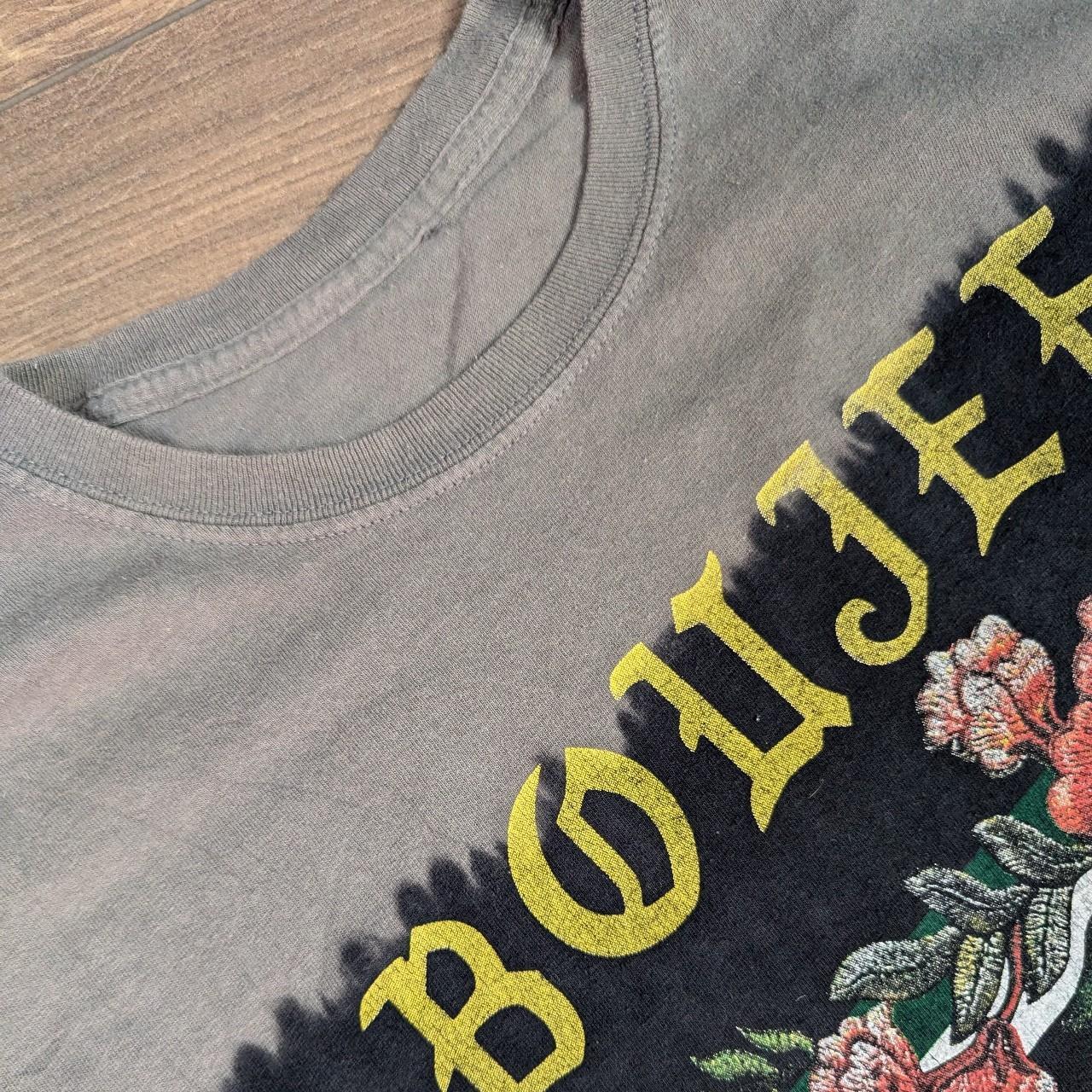 Grey/Black Vintage 00's Boujee Graphic T-Shirt Men's L Y2K