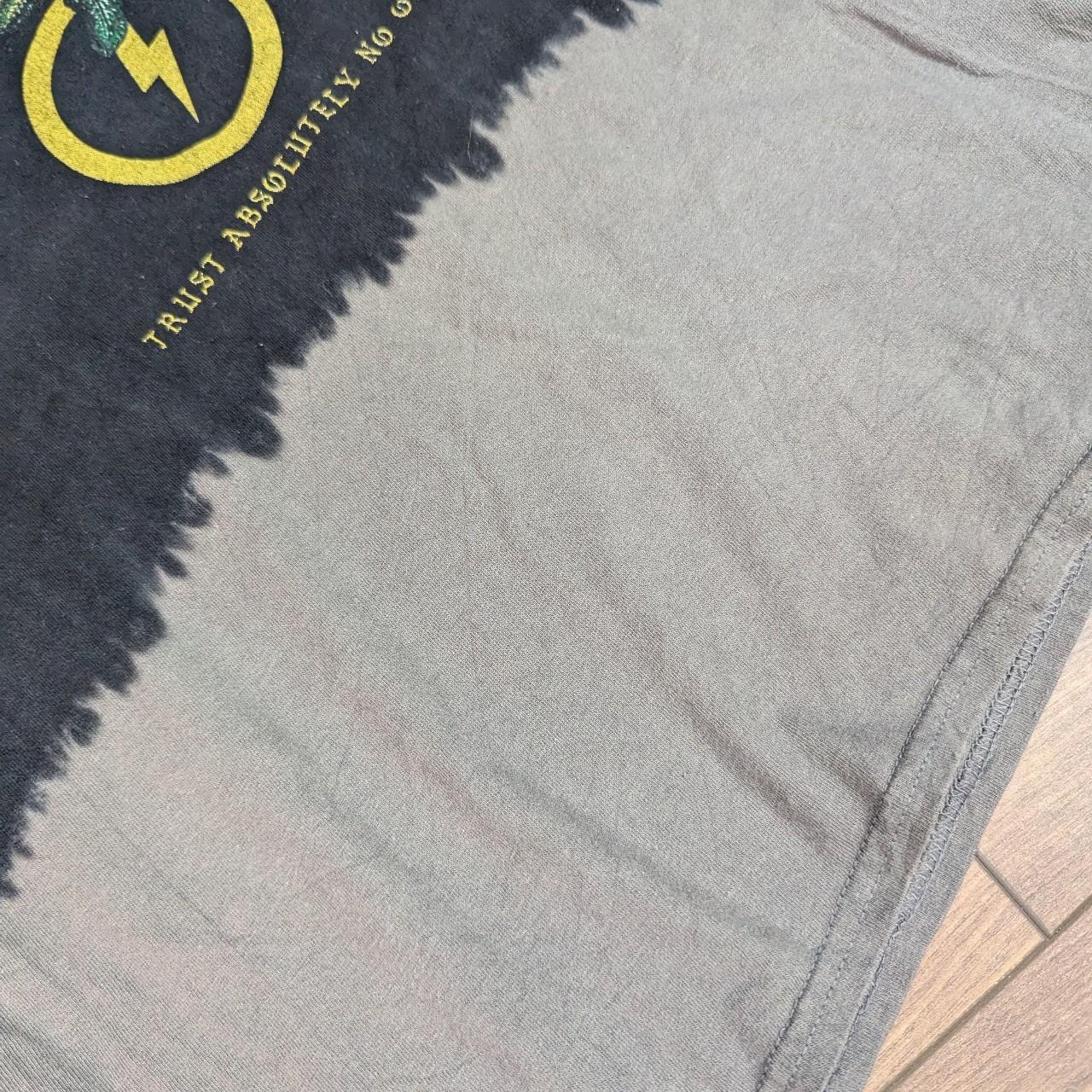 Grey/Black Vintage 00's Boujee Graphic T-Shirt Men's L Y2K