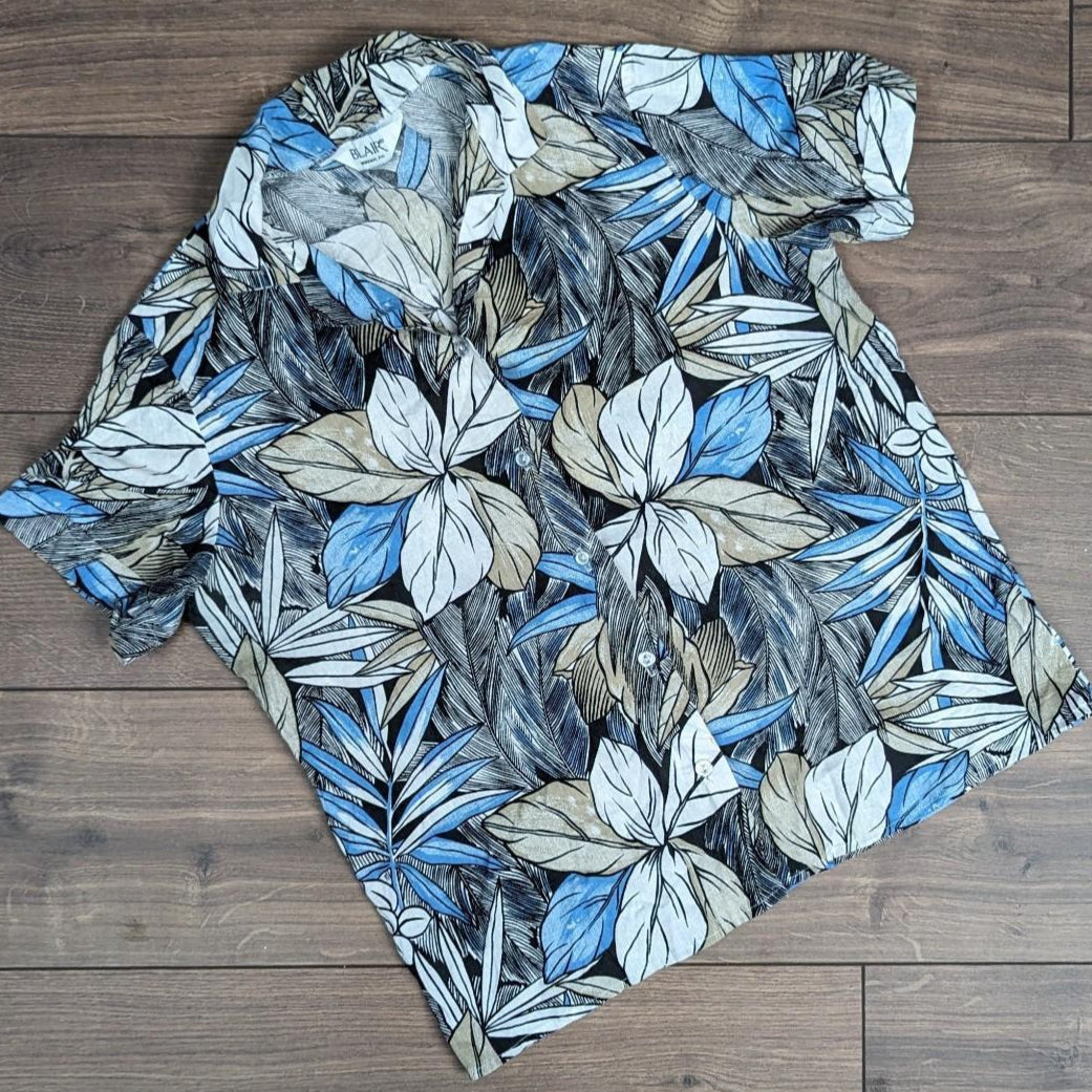 Vintage 90s blue flower blouse/Hawaiian shirt women's L