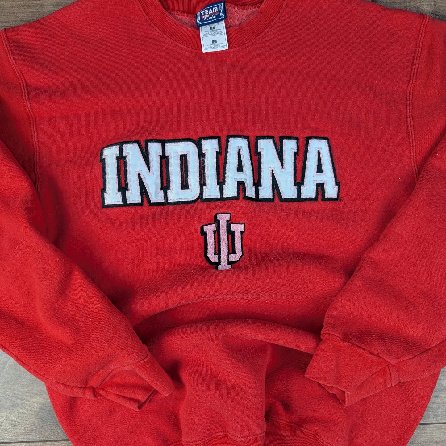 Red Vintage Indiana USA College Sweatshirt Size L