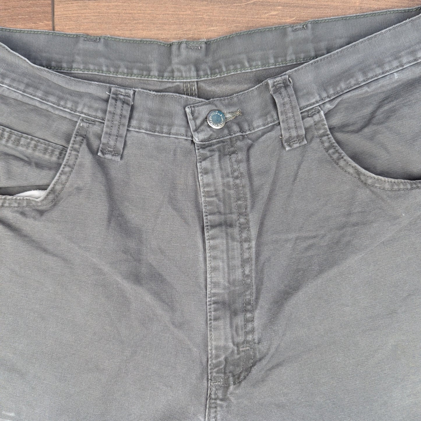 Grey Vintage Wrangler Carpenter Cargo Utility Shorts W36