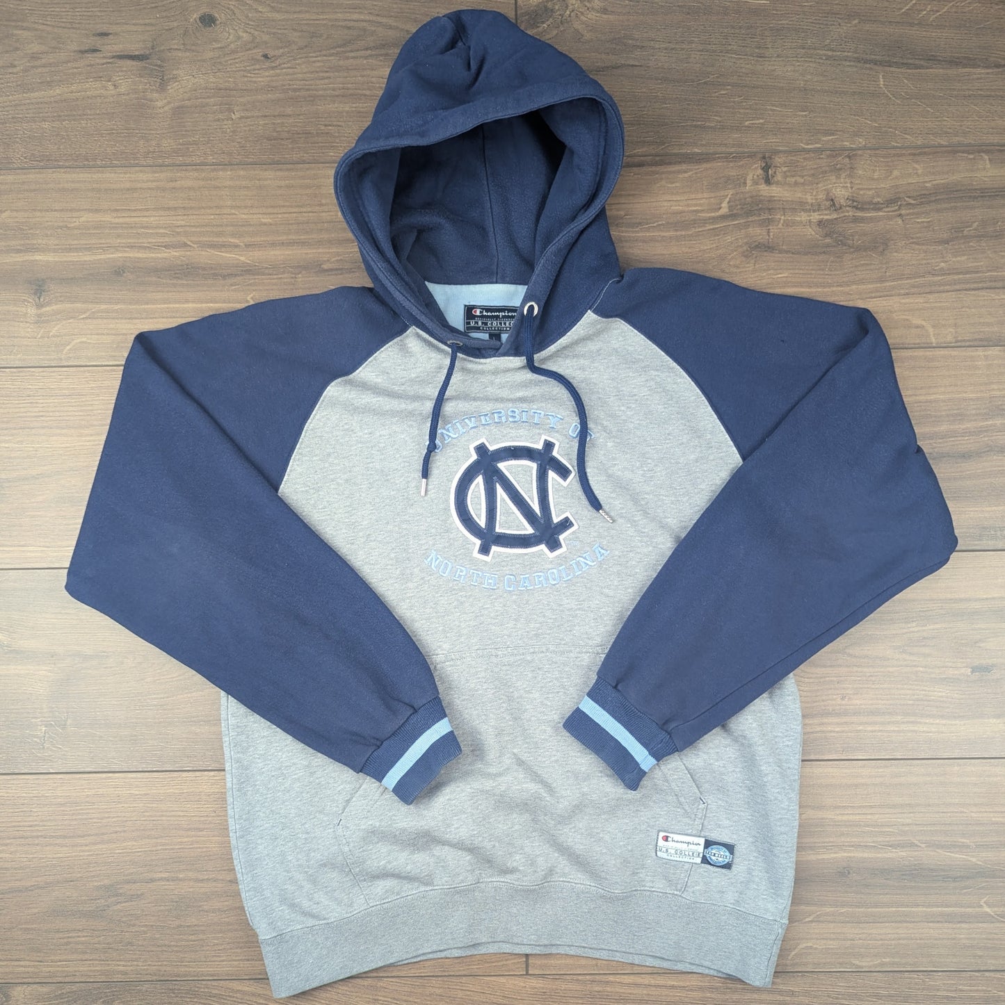 Vintage Champion Official North Carolina Tar Heels College Hoodie Size L