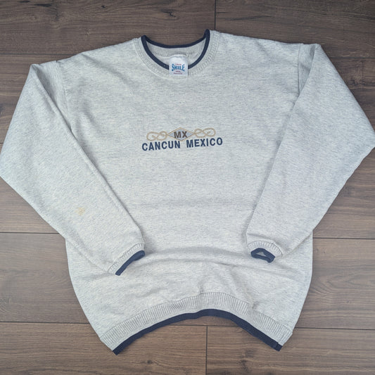 90's Vintage Carolina Smile Souvenir Cancun Mexico Sweatshirt Size M