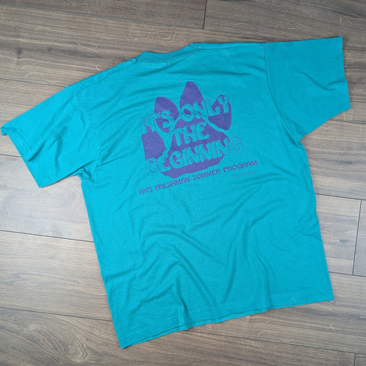 Vintage 90's Green Single Stitch Purple Freshman Paw Graphic T-Shirt Size XL