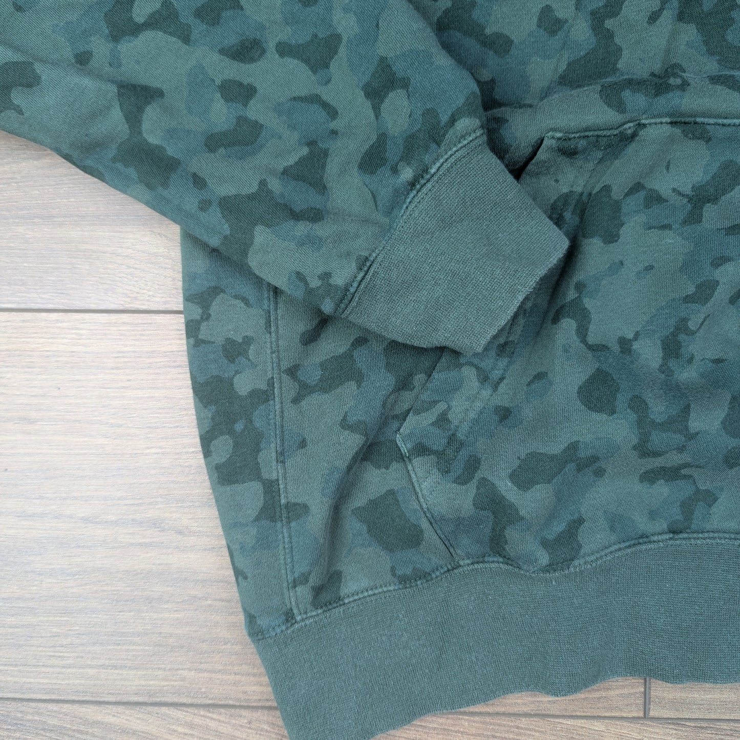 Vintage 00's y2k Camo Green Nike Hoodie Baggy Oversized Size L
