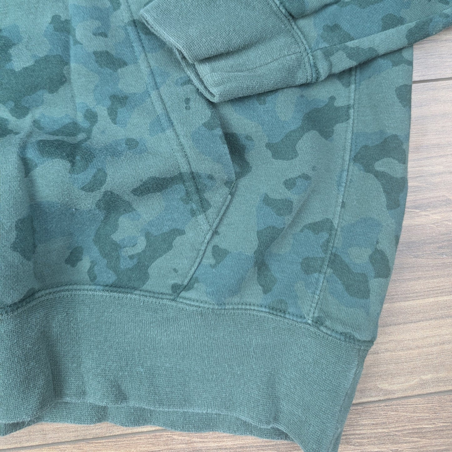 Vintage 00's y2k Camo Green Nike Hoodie Baggy Oversized Size L