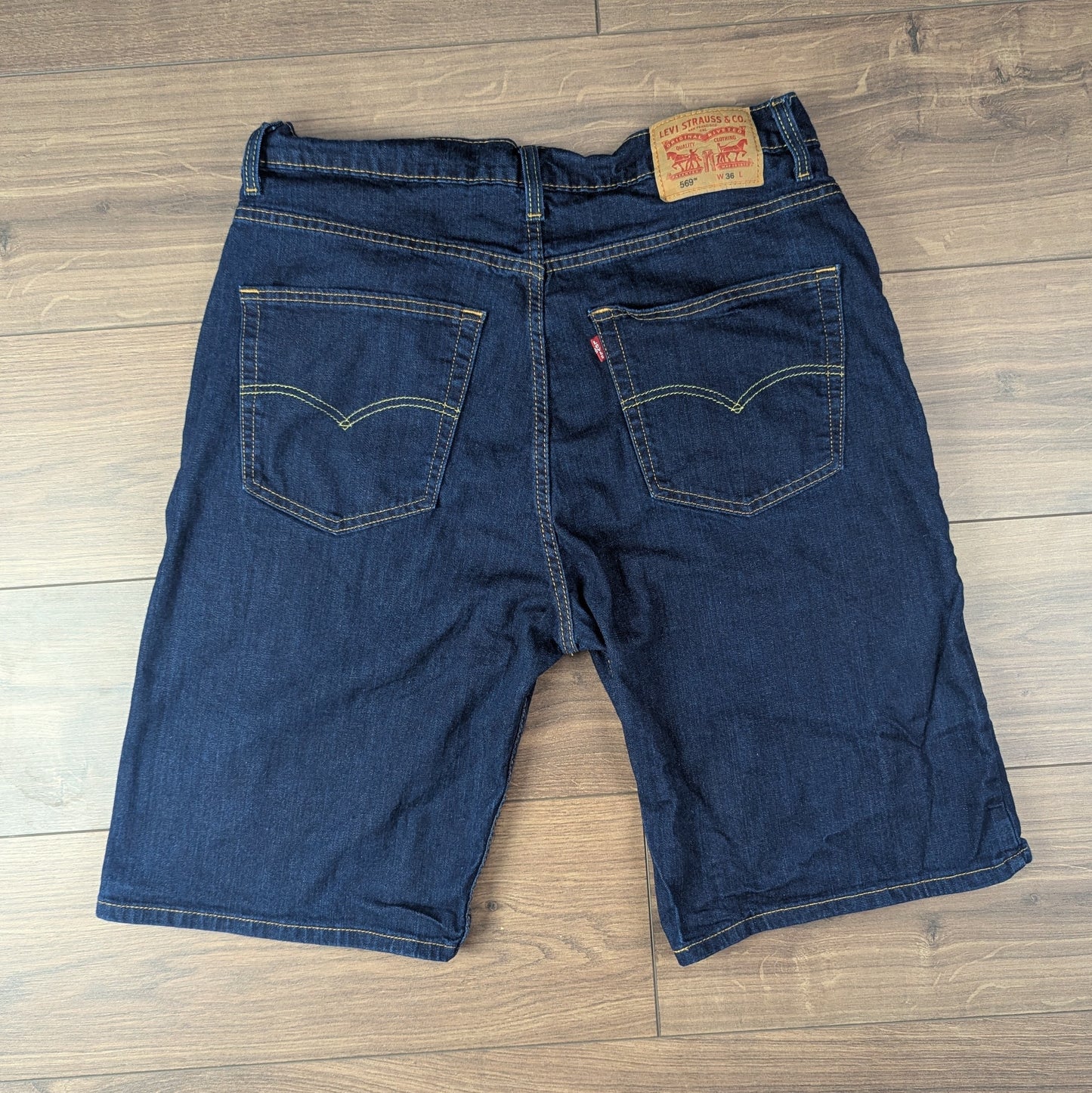 Blue Vintage Levi's 569 Denim Jorts Jean Shorts W36