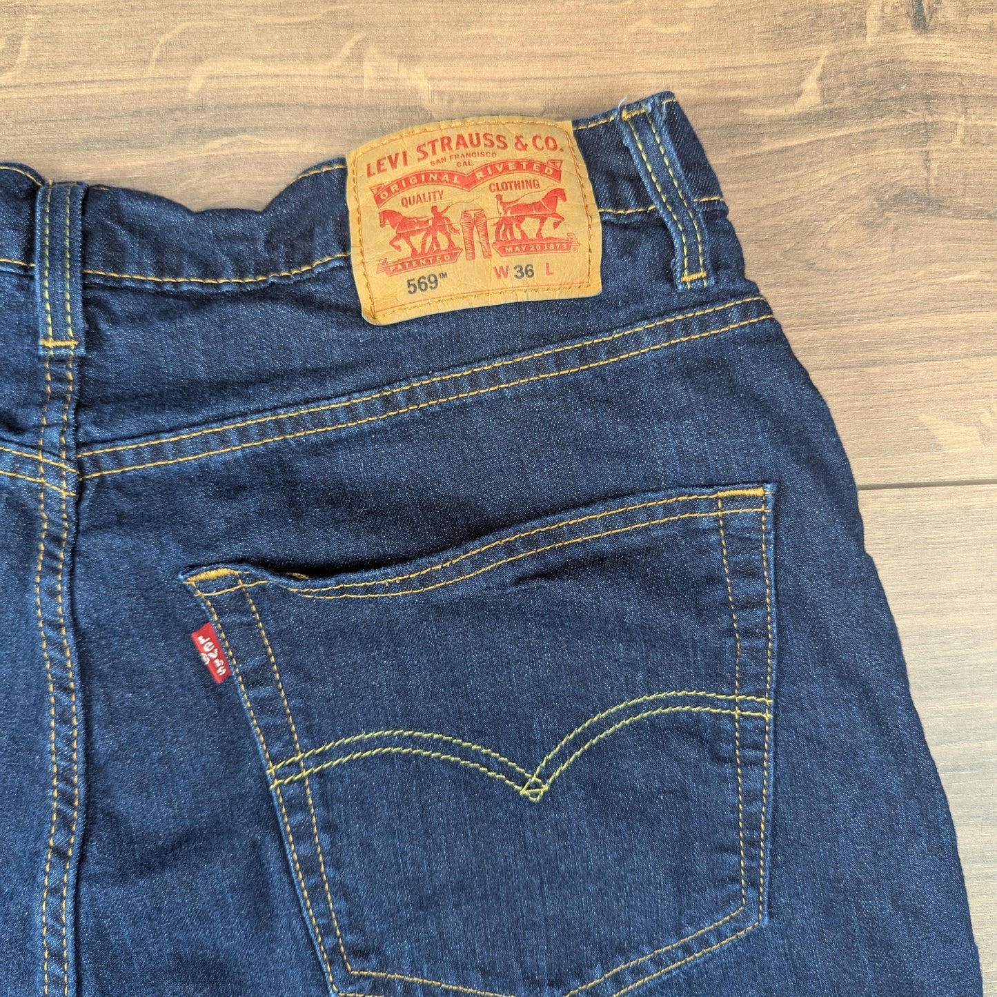 Blue Vintage Levi's 569 Denim Jorts Jean Shorts W36