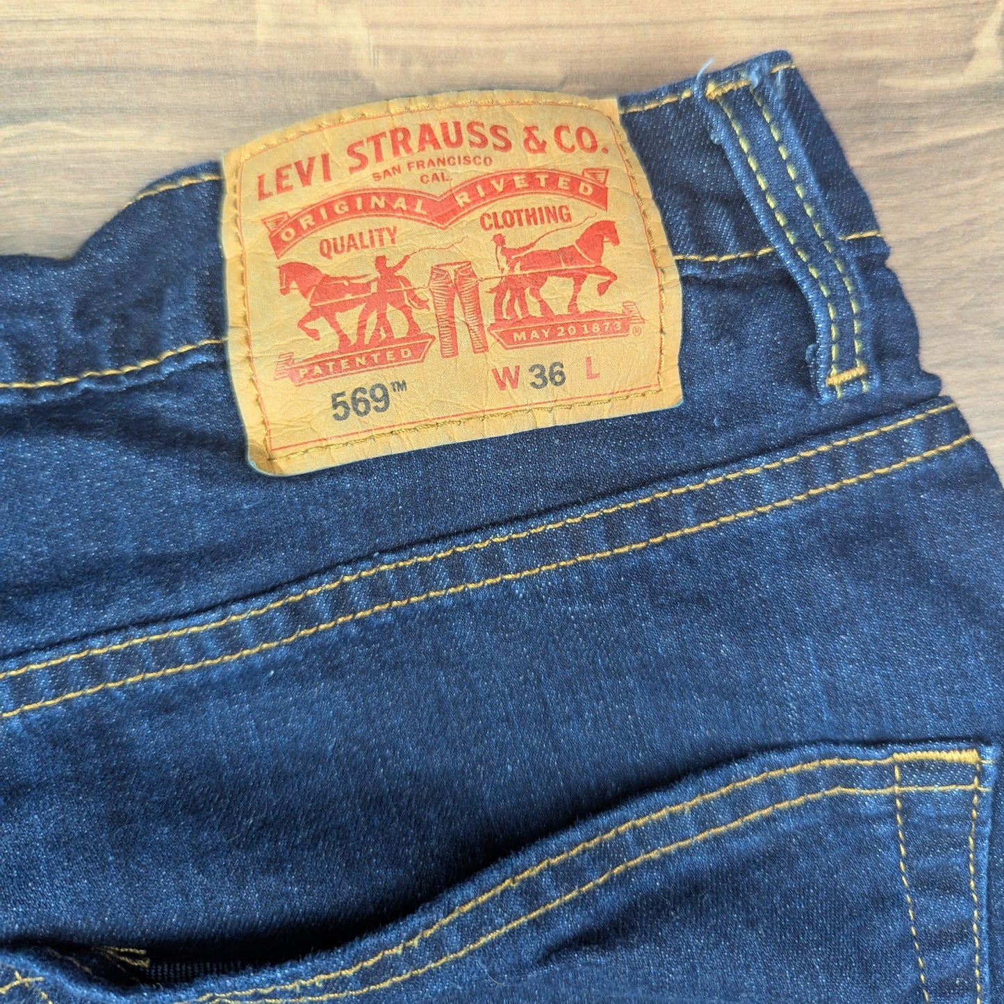 Blue Vintage Levi's 569 Denim Jorts Jean Shorts W36